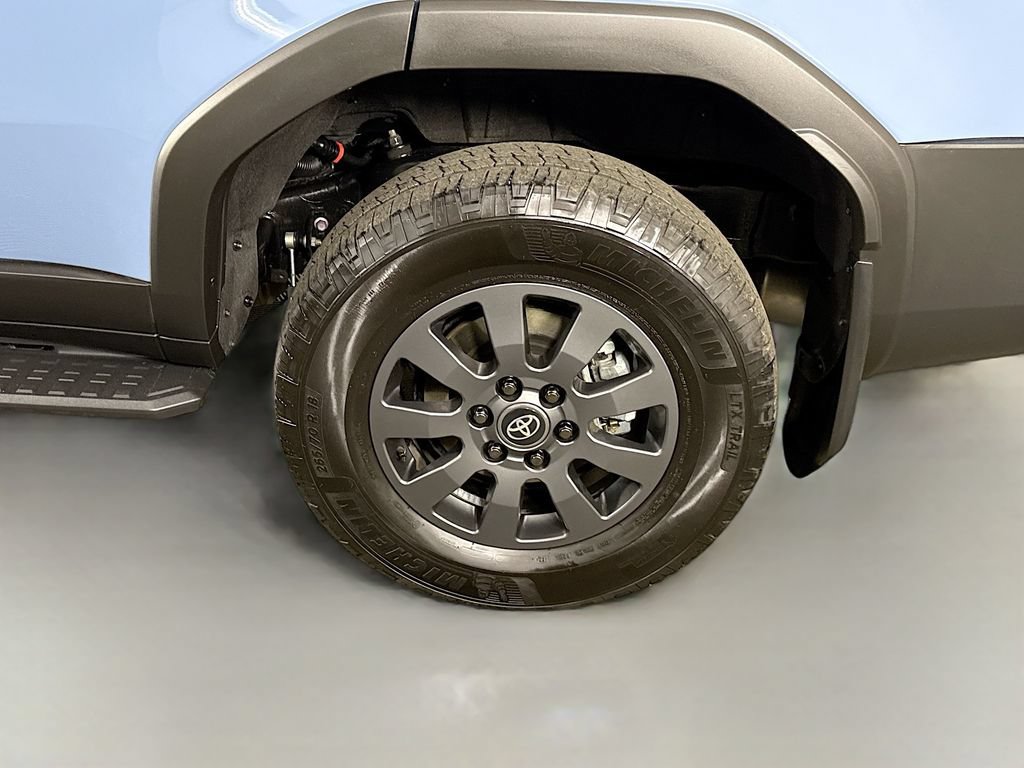 Certified 2025 Toyota Land Cruiser w/ Premium Package AWD/4WD image 39