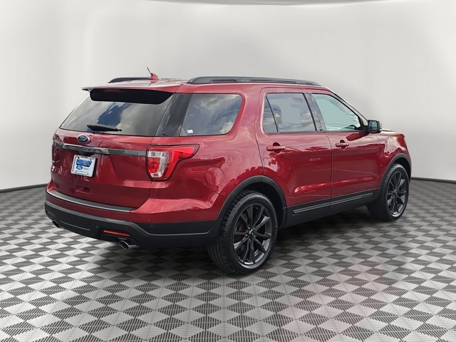 Certified 2019 Ford Explorer XLT w/ Equipment Group 202A FWD image 6