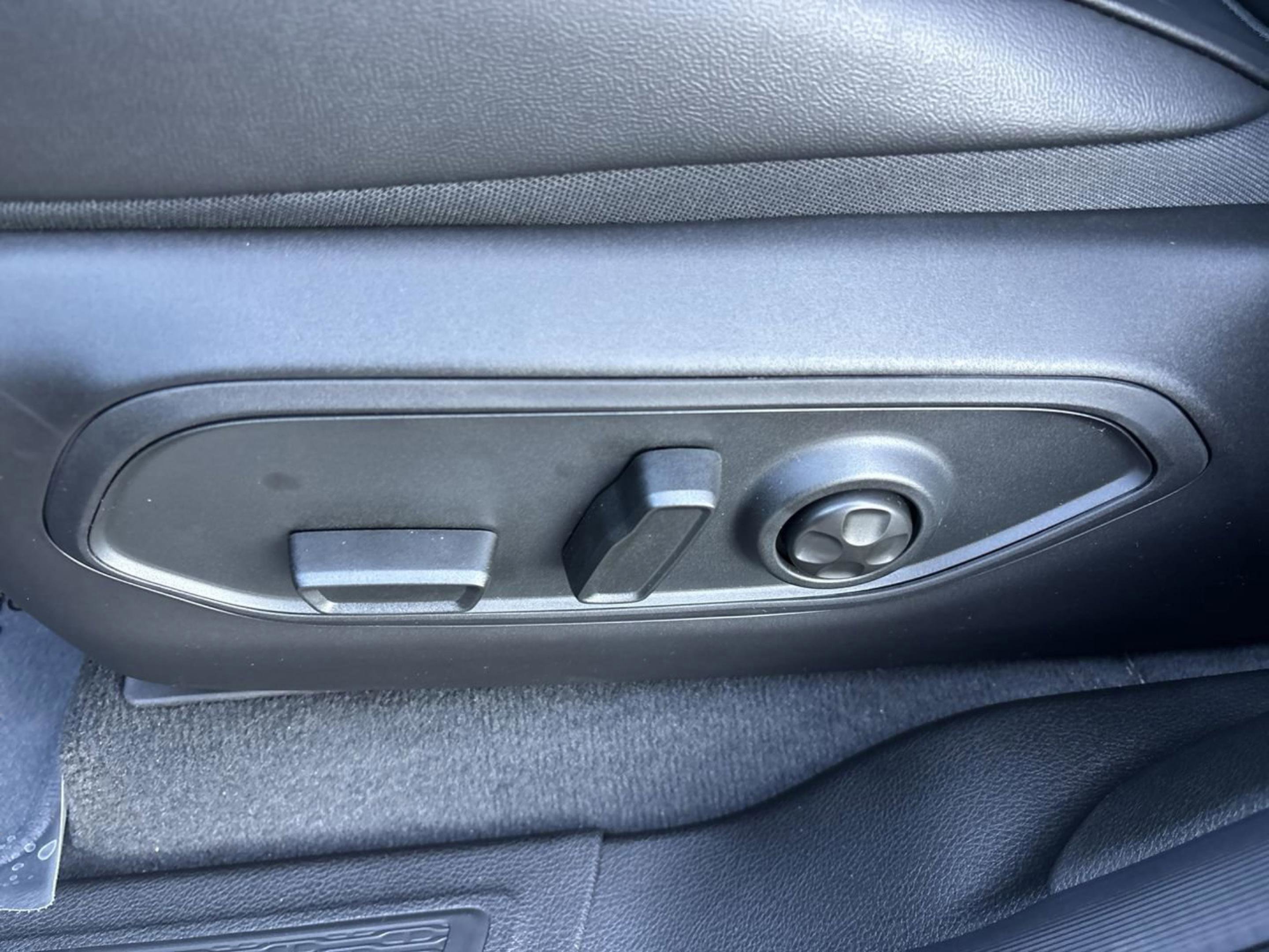 New 2025 Jeep Grand Cherokee Limited image 19