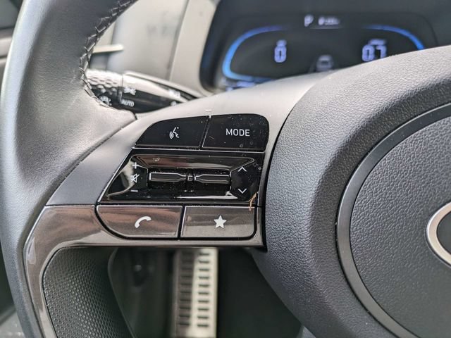 Used 2025 Hyundai Elantra Sport FWD image 18