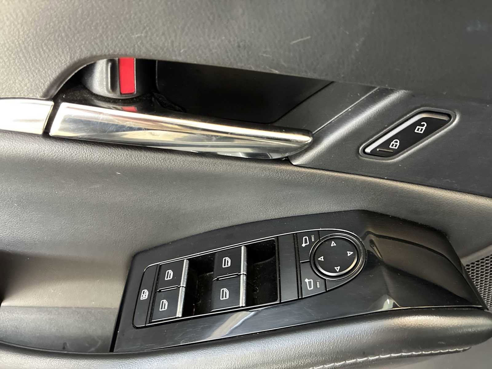 Used 2025 MAZDA CX-30 AWD 2.5 S w/ Preferred Package image 15