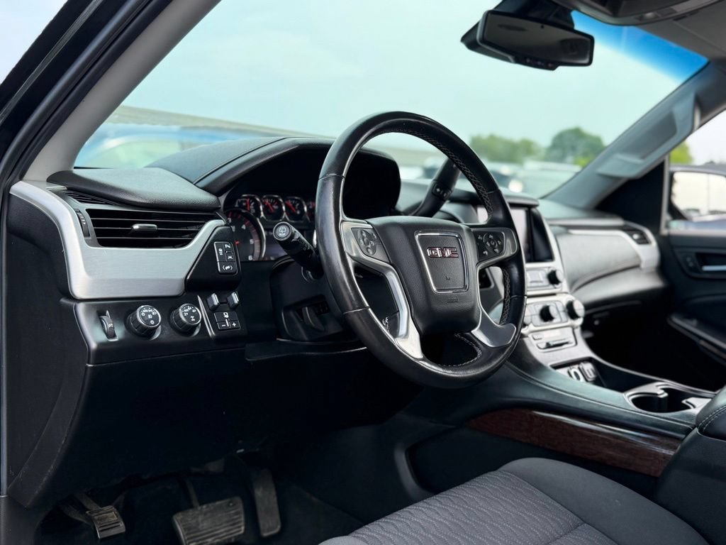 Used 2016 GMC Yukon SLE w/ HD Trailering Package AWD/4WD image 9
