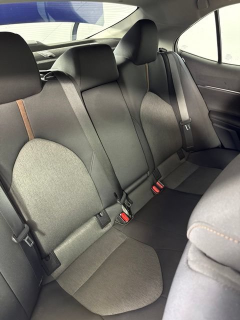 Used 2018 Toyota Camry LE FWD image 26
