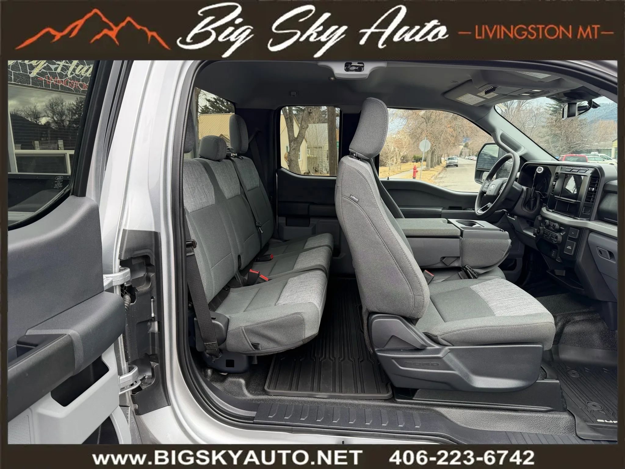 Used 2023 Ford F250 XLT w/ Camper Package image 24