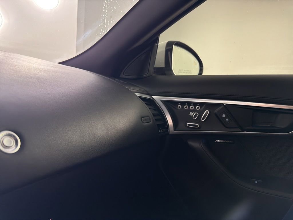 Used 2021 Jaguar F-TYPE R-Dynamic image 34