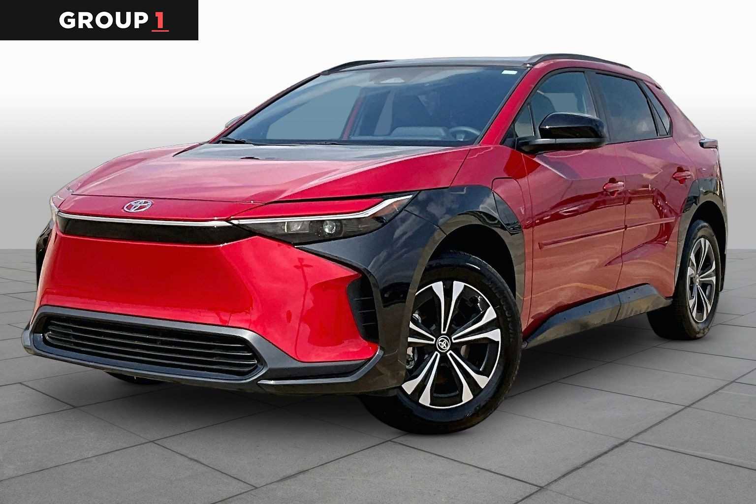 Used 2024 Toyota bZ4X XLE w/ Weather Package AWD/4WD image 1