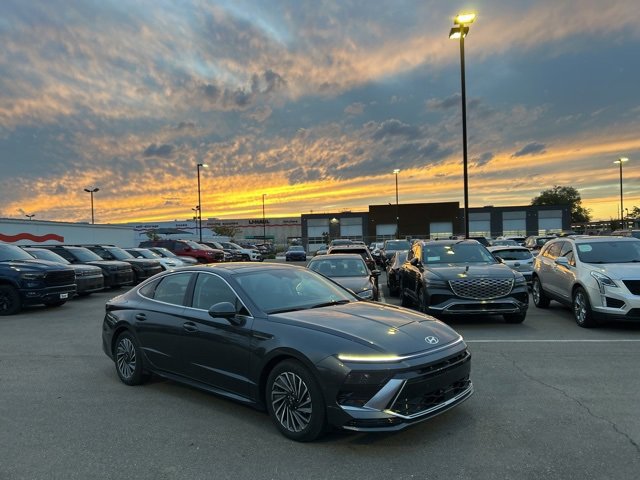 Used 2025 Hyundai Sonata Limited