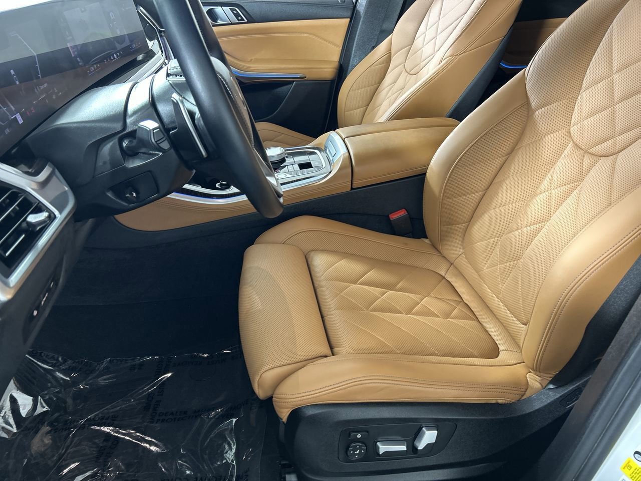 Used 2024 BMW X5 sDrive40i w/ Executive Package image 22