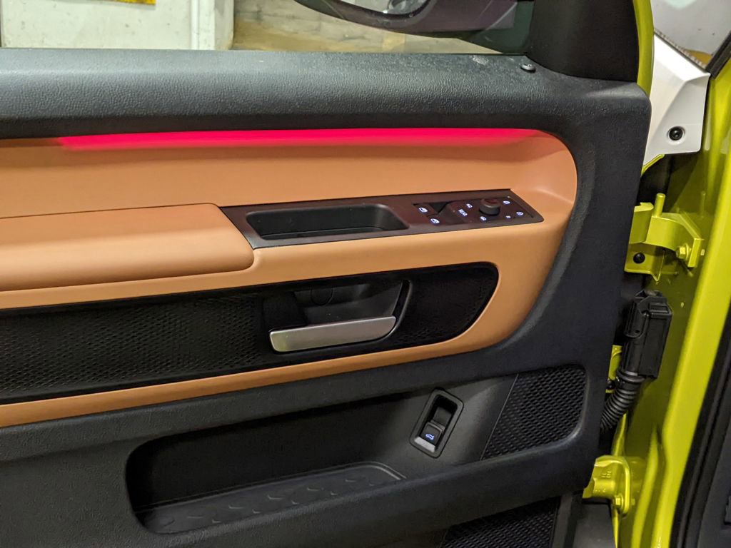 New 2025 Volkswagen ID. Buzz Pro S Plus AWD/4WD image 10