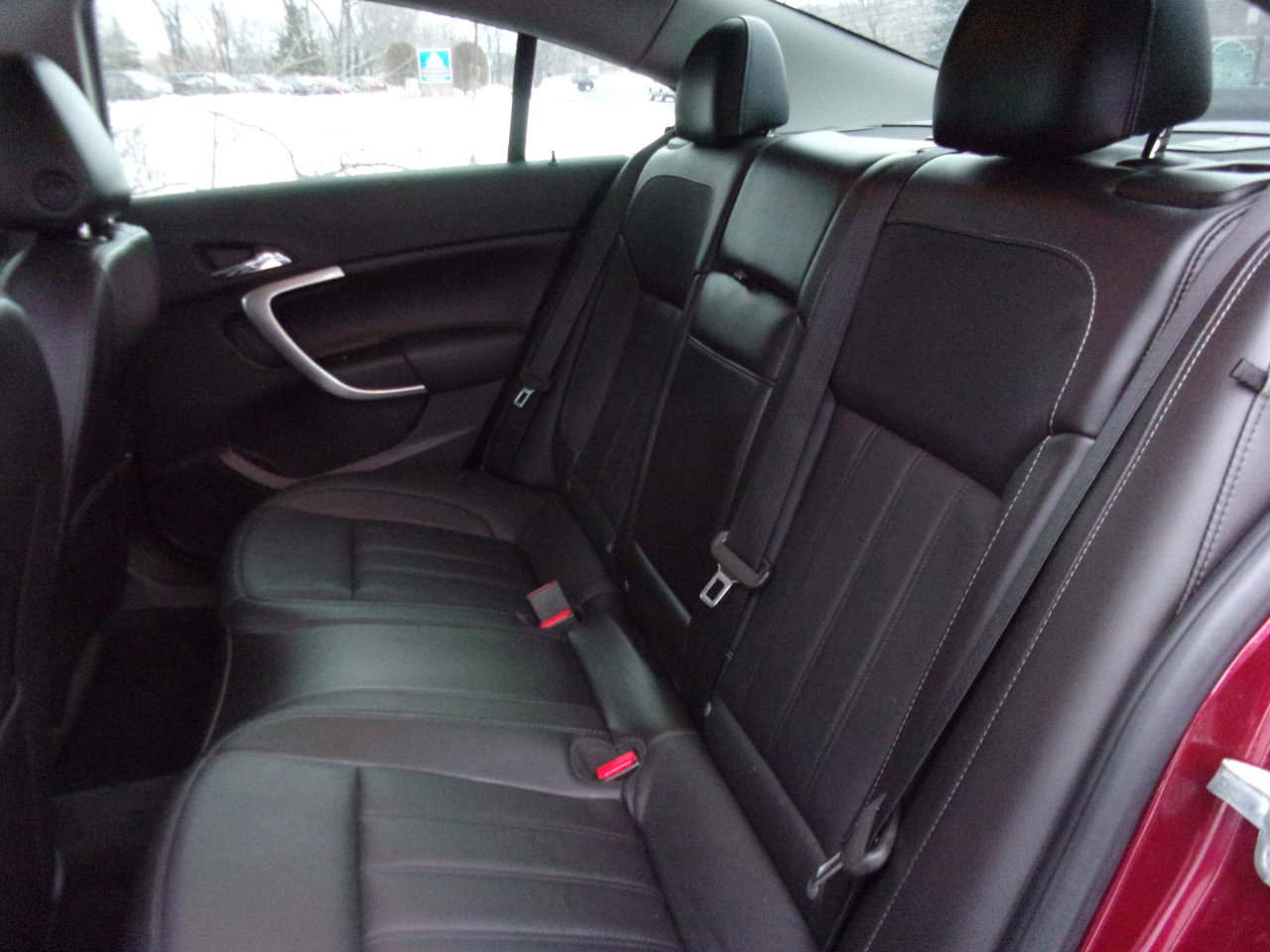 Used 2017 Buick Regal Premium w/ Driver Confidence Package #2 image 11