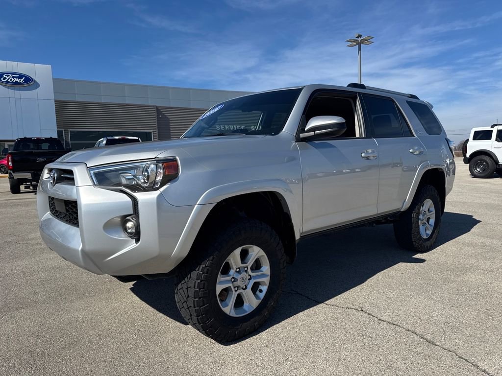 Used 2022 Toyota 4Runner SR5 image 2