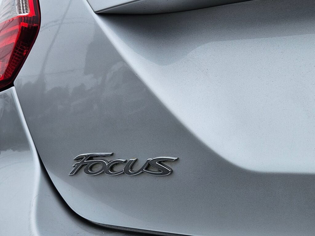 Used 2013 Ford Focus SE FWD image 9