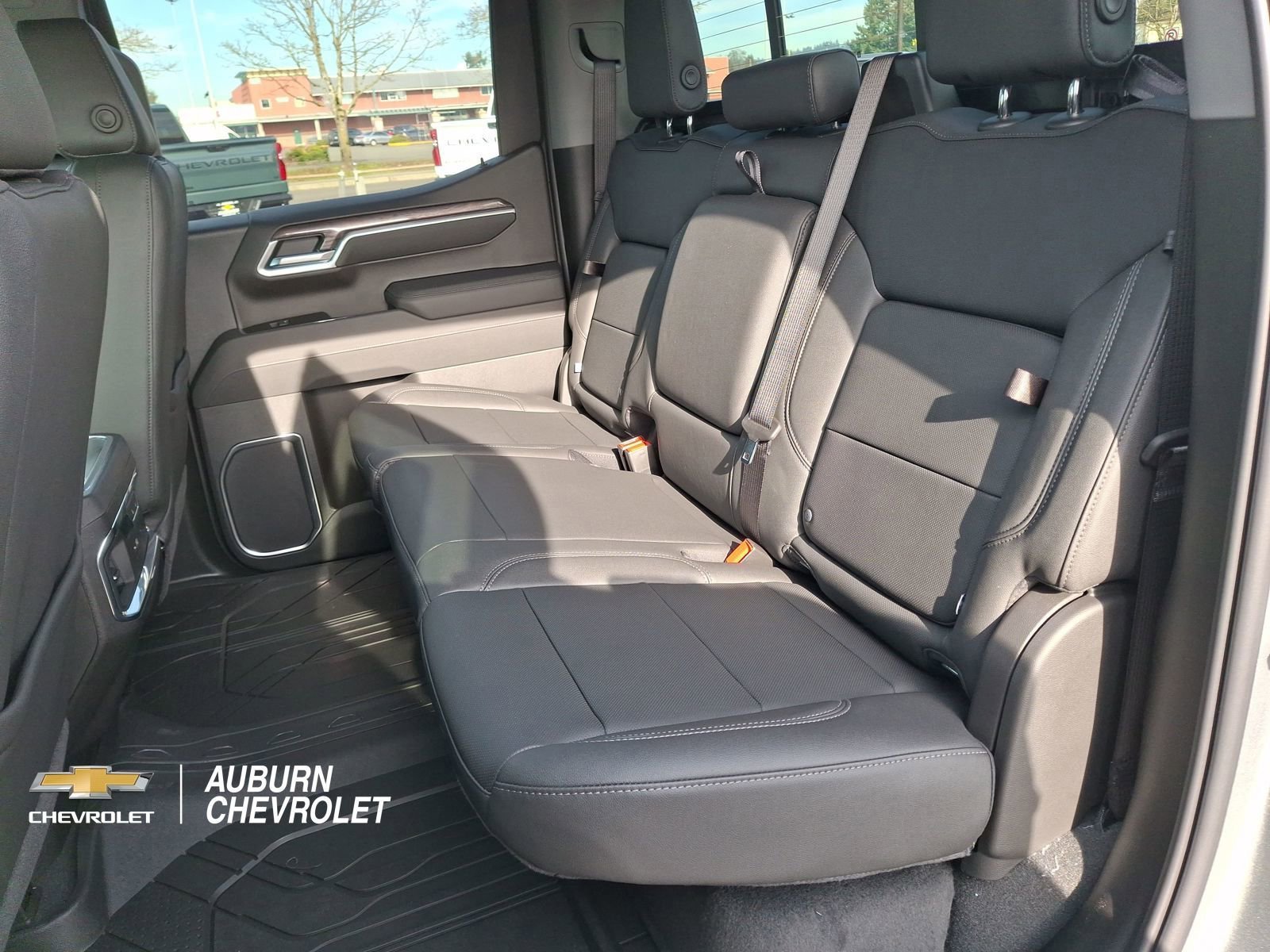 New 2026 Chevrolet Silverado 1500 LTZ w/ LTZ Premium Package AWD/4WD image 15