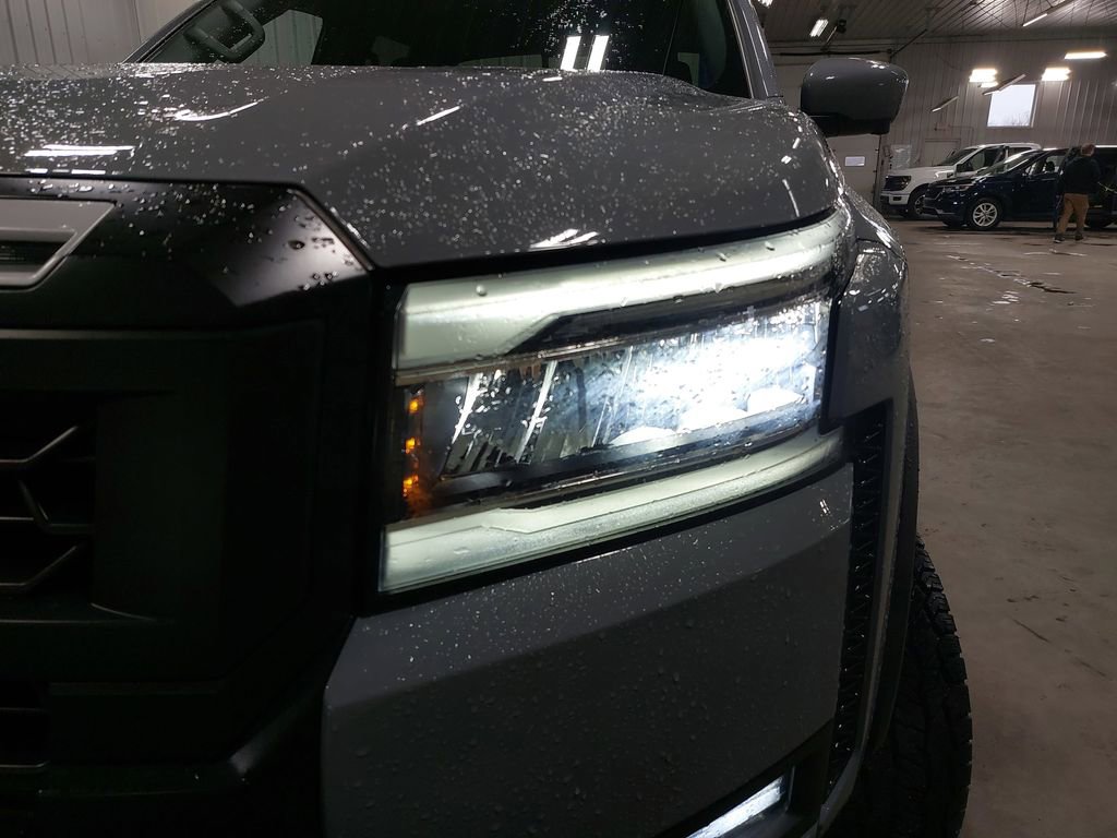 Certified 2025 Nissan Frontier PRO-4X w/ Pro Convenience Package image 56