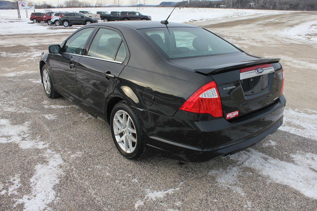 Used 2011 Ford Fusion SEL w/ 302A Rapid Spec Order Code image 8