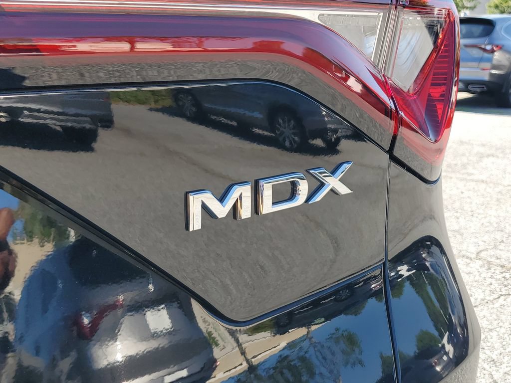 Certified 2026 Acura MDX w/ Technology Package FWD image 8