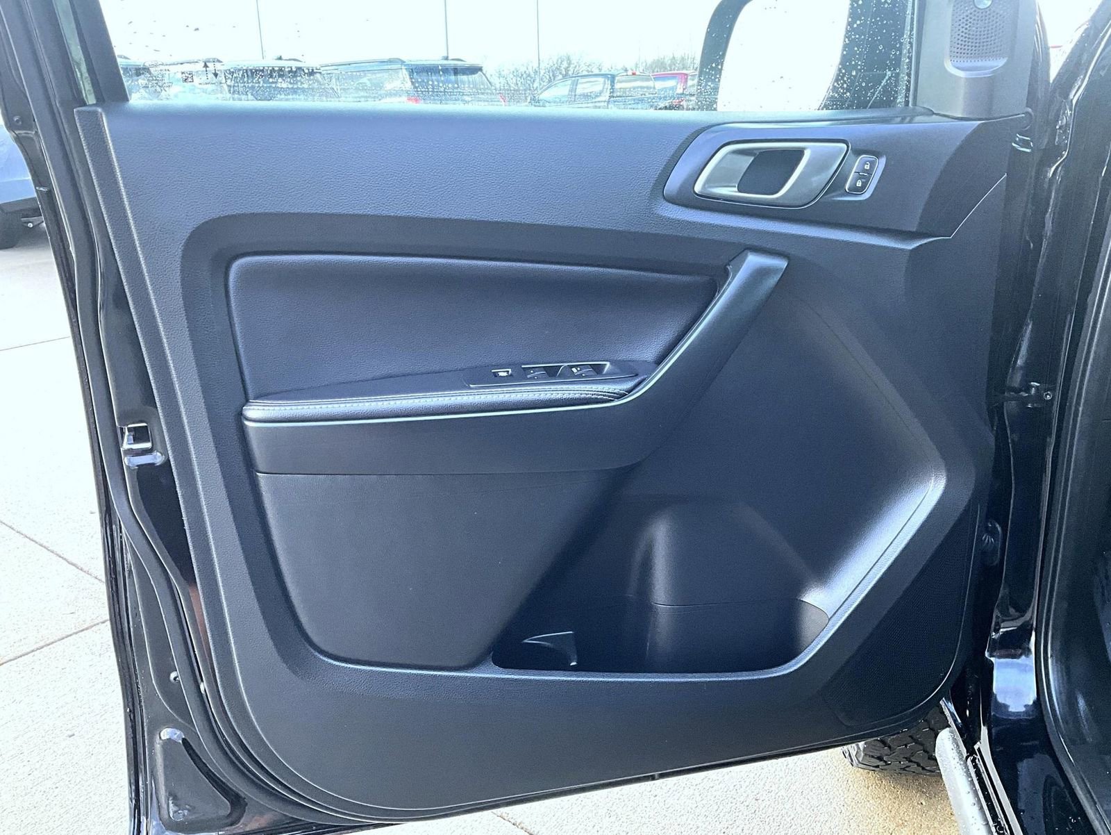 Used 2022 Ford Ranger Lariat w/ Tremor Off-Road Package image 9