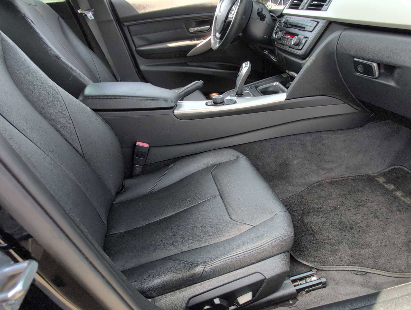 Used 2014 BMW 320i xDrive Sedan image 20