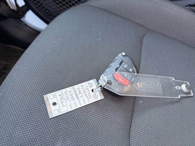 Used 2023 Jeep Wrangler Willys image 27