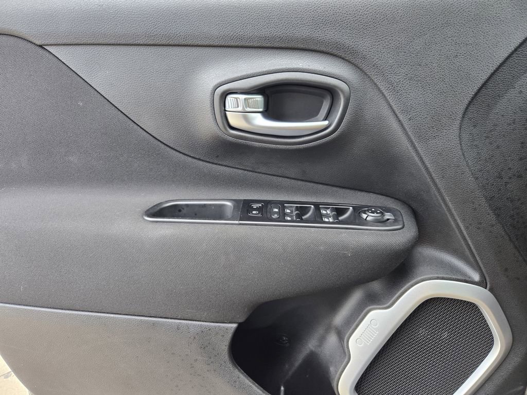 Used 2021 Jeep Renegade Sport AWD/4WD image 19