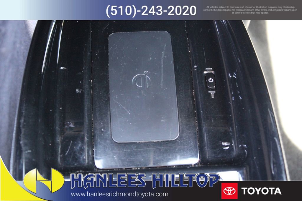 Used 2022 Toyota Prius XLE FWD image 20