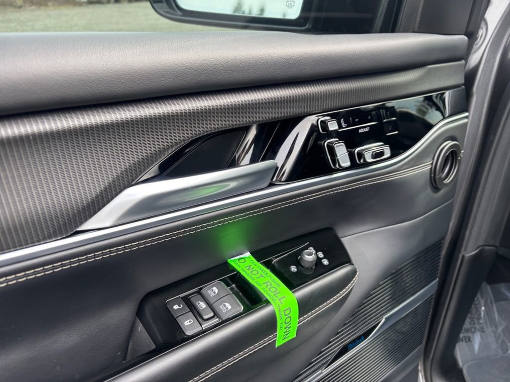 Used 2024 Jeep Grand Wagoneer L Series II w/ Quick Order Packagew 28T image 13