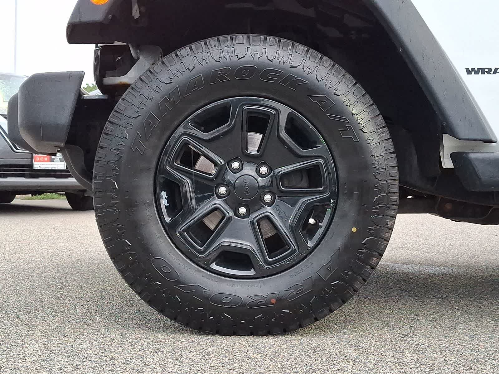 Used 2017 Jeep Wrangler Sport AWD/4WD image 9