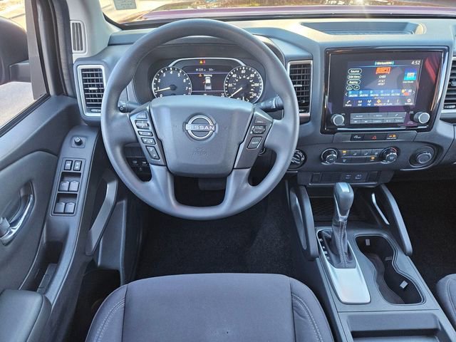 Used 2023 Nissan Frontier SV image 12