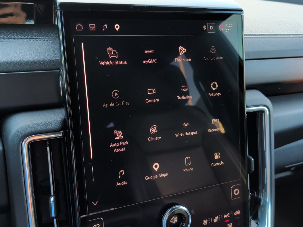 Used 2025 GMC Yukon Denali AWD/4WD image 19