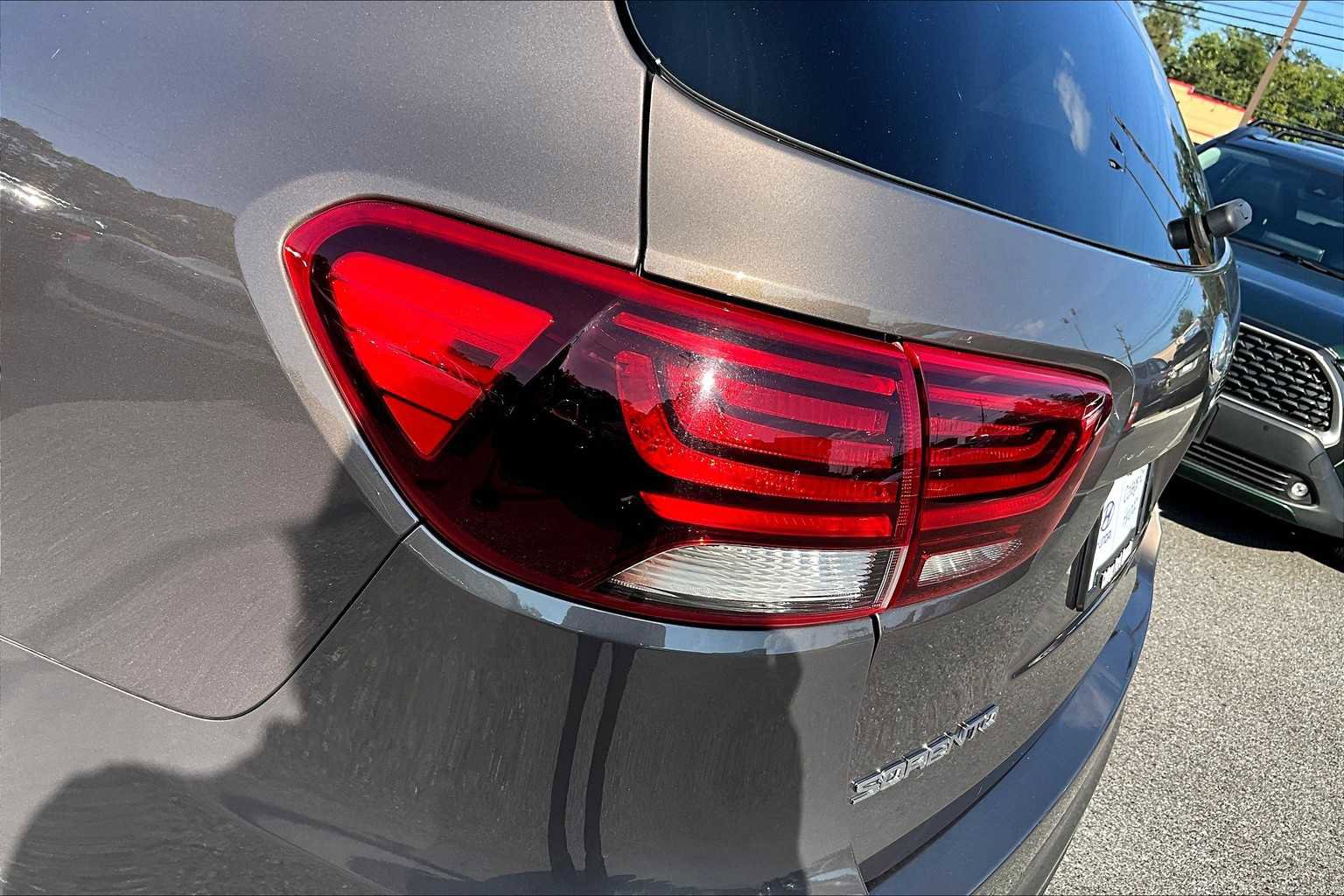 Used 2019 Kia Sorento EX image 28