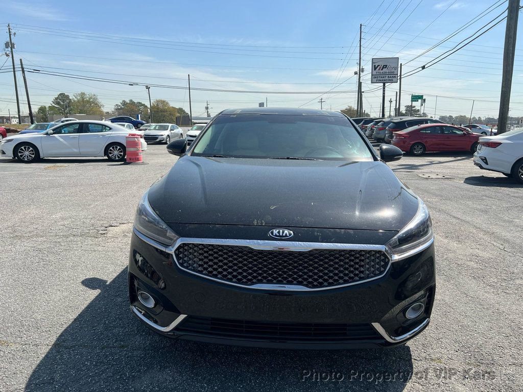 Used 2017 Kia Cadenza Premium image 2