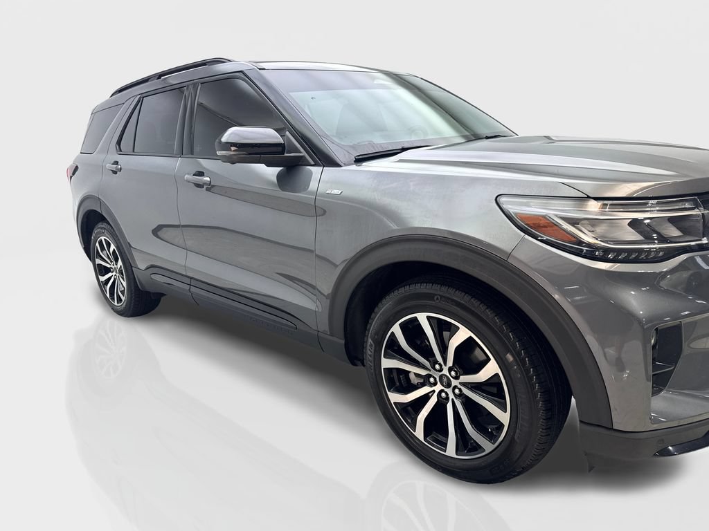 Used 2025 Ford Explorer ST-Line w/ Premium Package RWD image 12