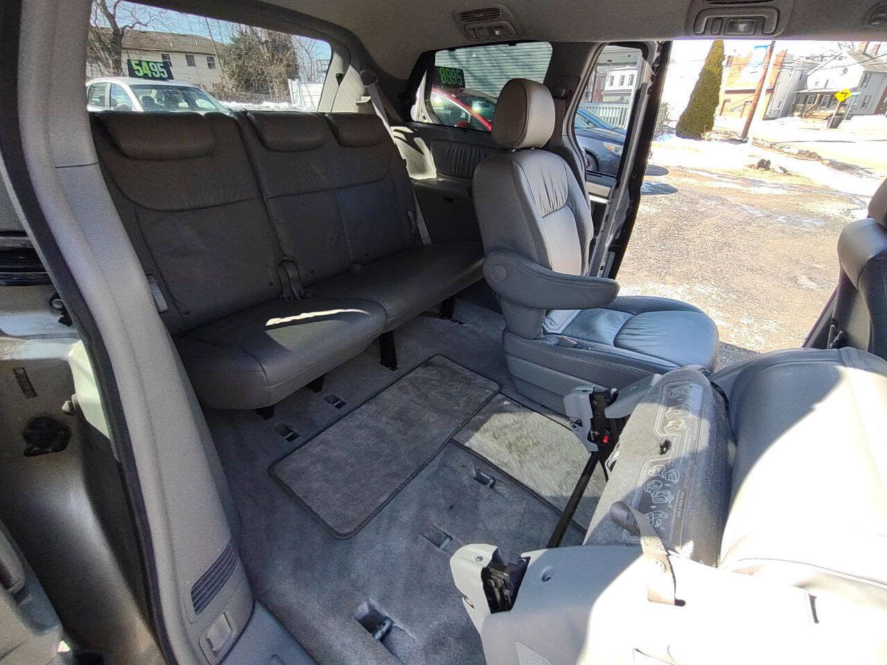 Used 2008 Toyota Sienna XLE image 20
