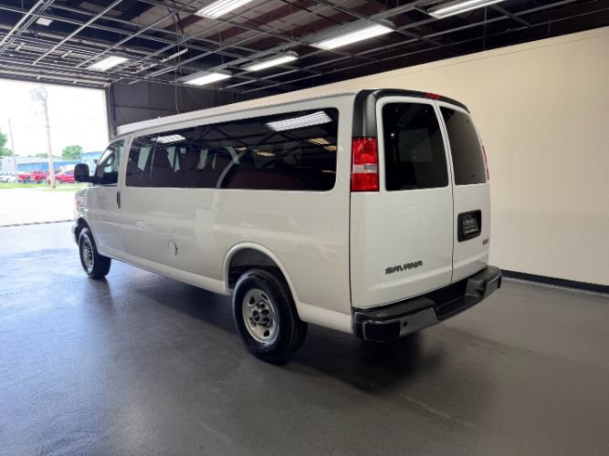 Used 2025 GMC Savana 3500 LT w/ LT Preferred Equipment Group RWD image 2