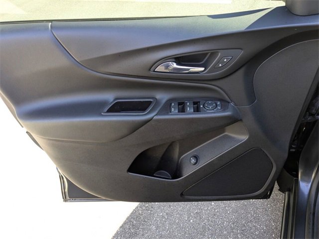 Used 2022 Chevrolet Equinox LT image 28