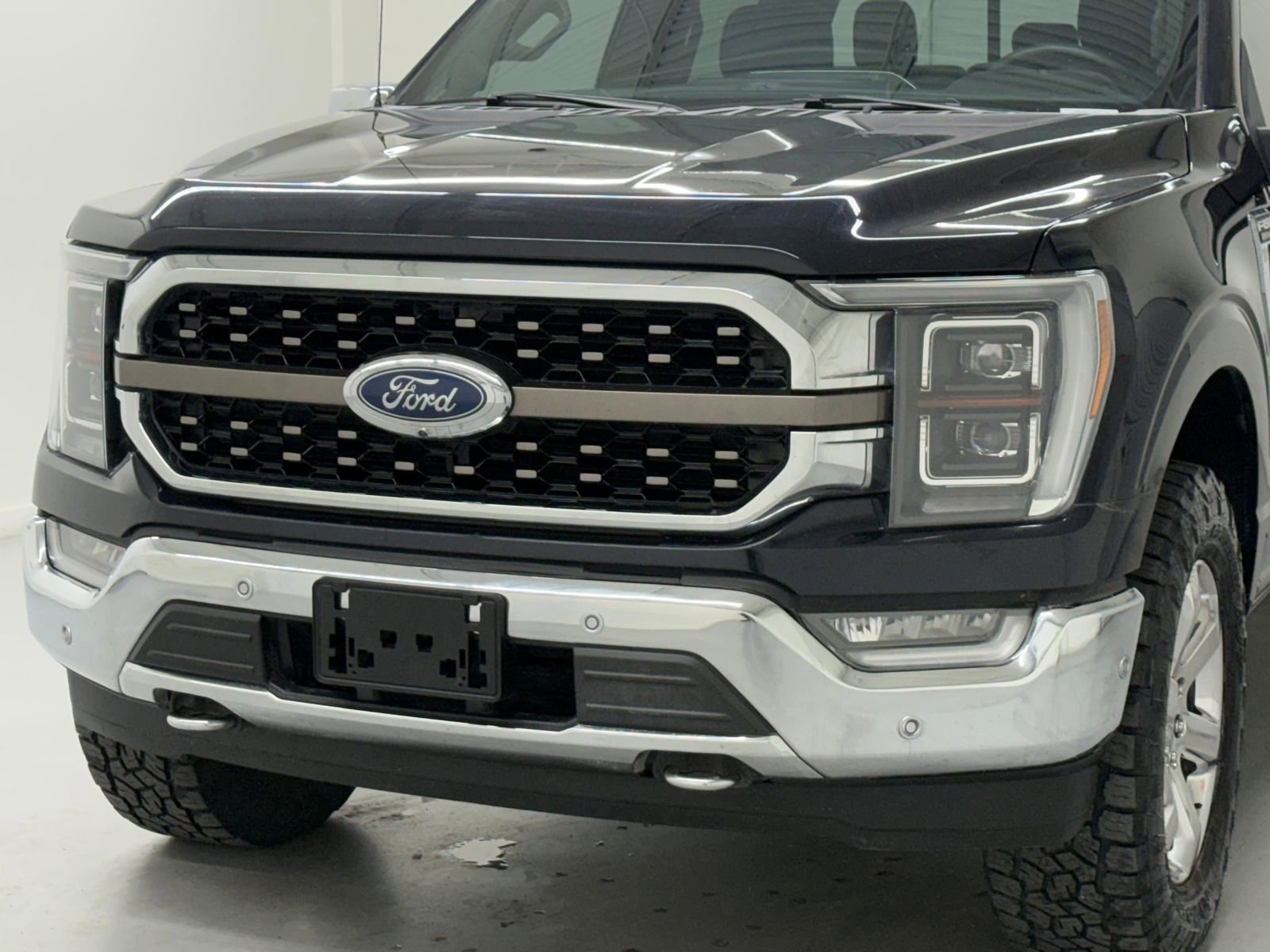 Used 2021 Ford F150 King Ranch w/ Equipment Group 601A High AWD/4WD image 9