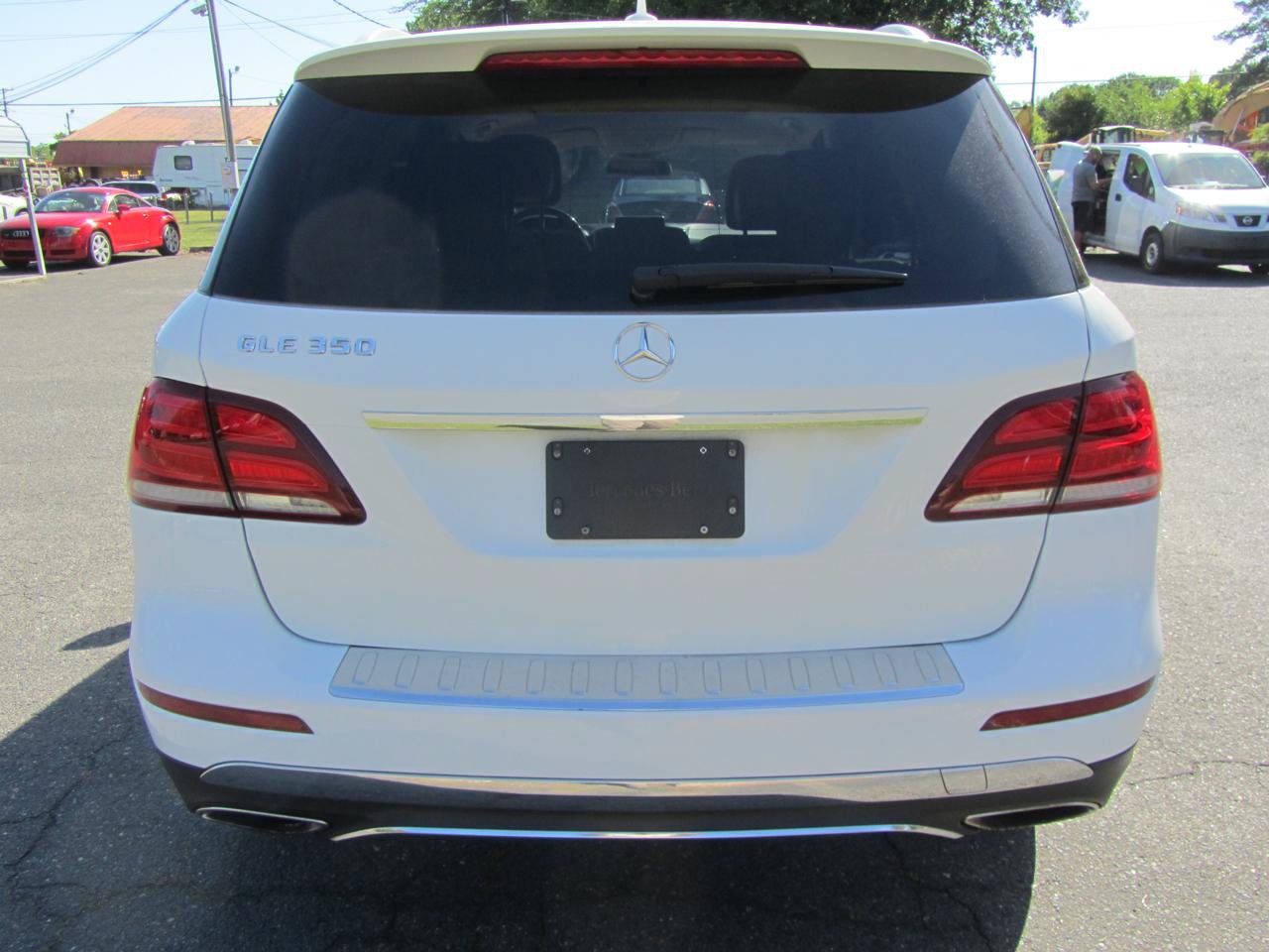 Used 2016 Mercedes-Benz GLE 350 w/ Premium Package image 9