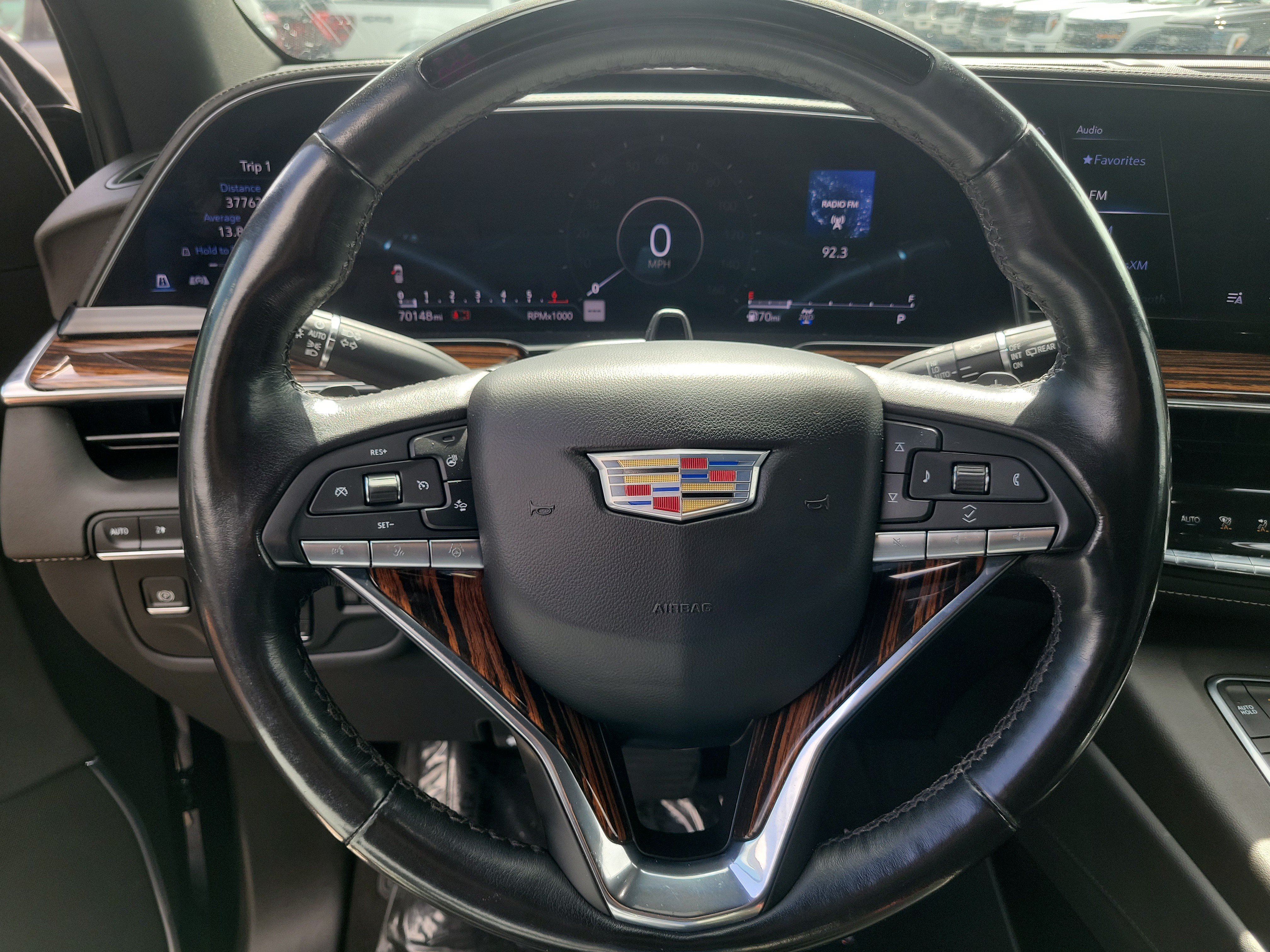 Used 2022 Cadillac Escalade Premium Luxury w/ Performance Package AWD/4WD image 26