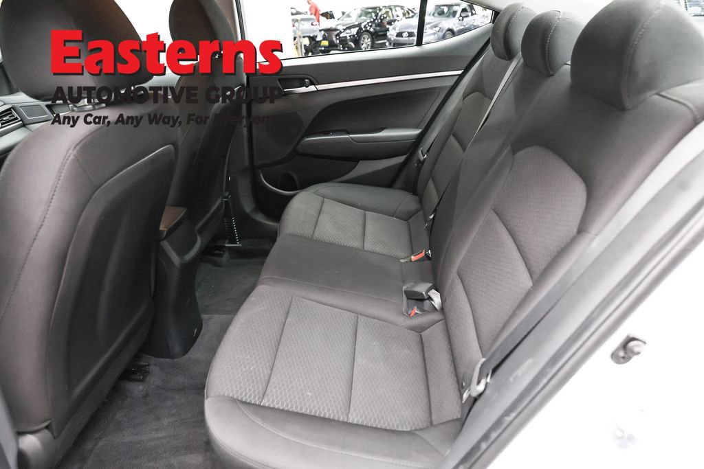 Used 2019 Hyundai Elantra SE w/ Cargo Package FWD image 21