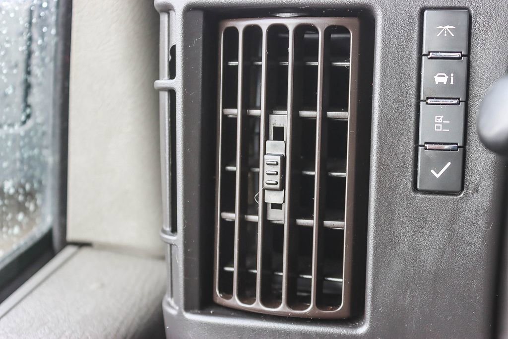 Used 2022 Chevrolet Express 3500 Work Van w/ Driver Convenience Package image 45