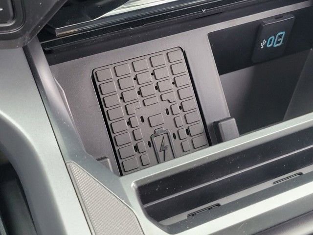 New 2026 Ford F350 Lariat w/ FX4 Off-Road Package image 20