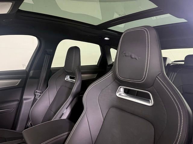 New 2026 Jaguar F-PACE R-Dynamic S image 31