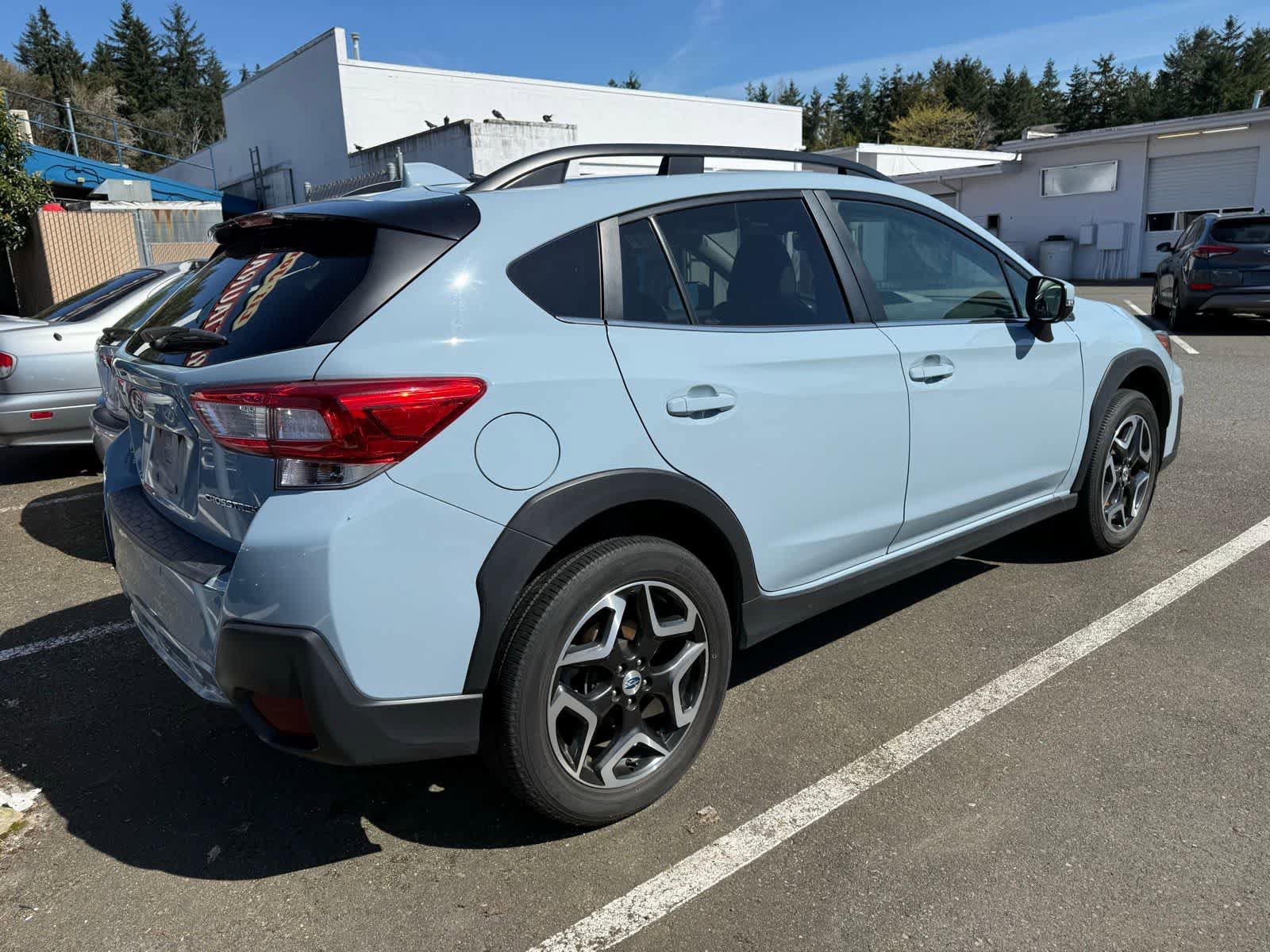 Used 2018 Subaru Crosstrek 2.0i Limited image 3