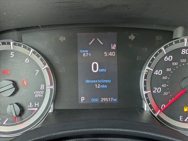Used 2022 Toyota Highlander LE FWD image 11