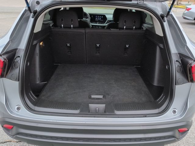 Used 2024 Chevrolet Trax LS FWD image 28