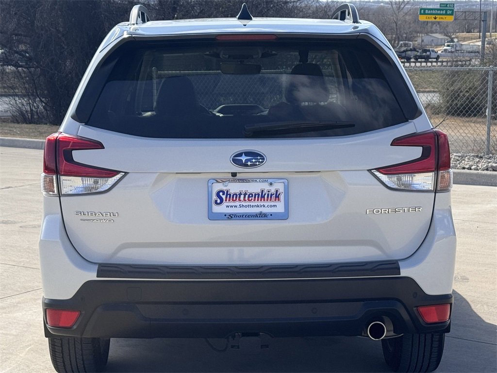 Used 2024 Subaru Forester Limited image 5