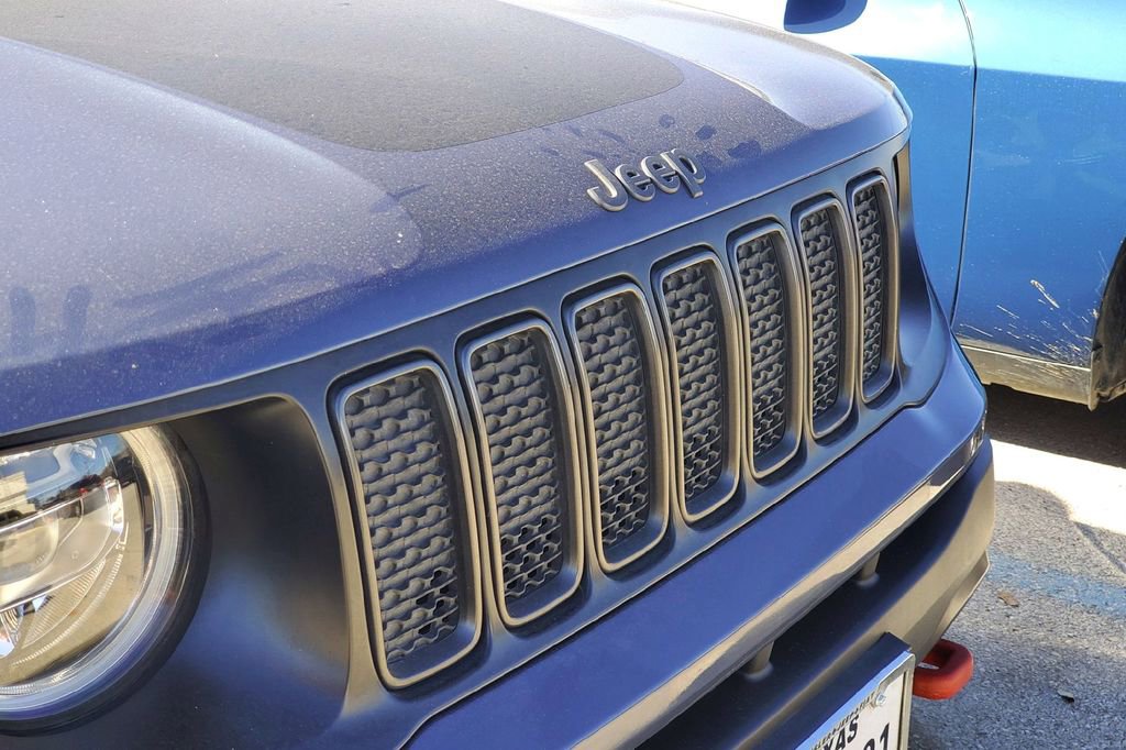 Used 2019 Jeep Renegade Trailhawk w/ UConnect 8.4 Nav Group image 3