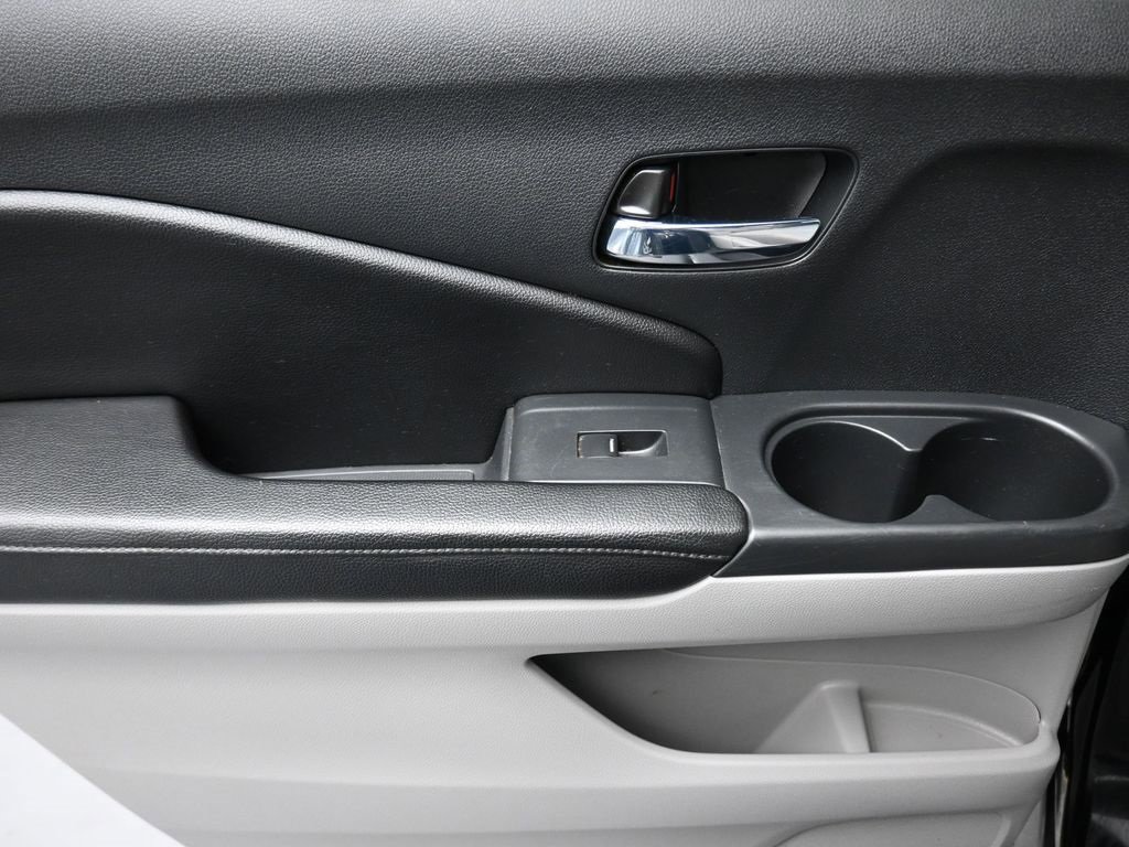 Used 2016 Honda Pilot Touring image 32