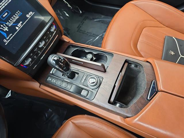 Used 2017 Maserati Quattroporte S Q4 image 24