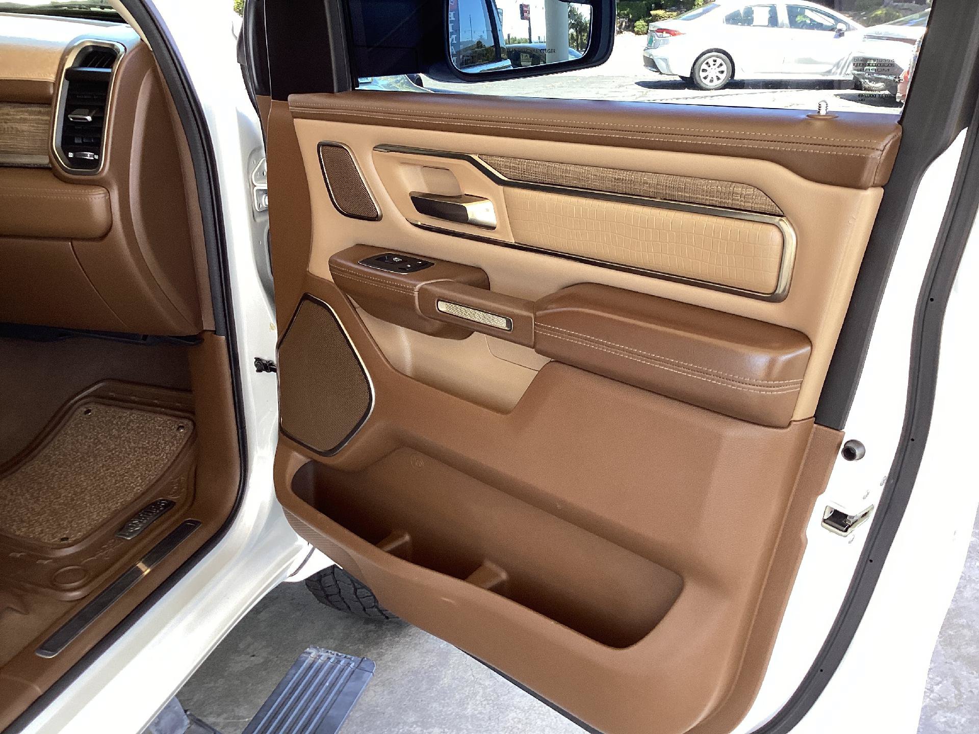 Used 2019 RAM 1500 Limited AWD/4WD image 13